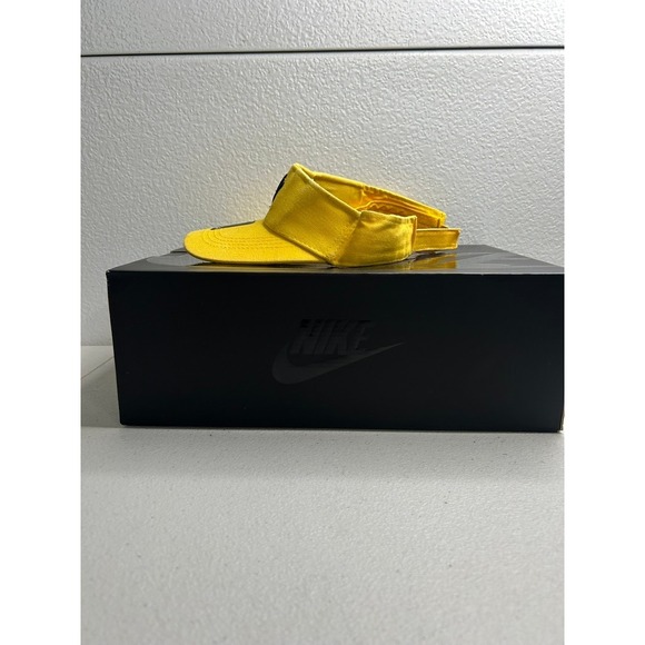 NY Yankees Visor Yellow Adjustable New‎ Era MLB Baseball Women's #388 - Picture 4 of 5